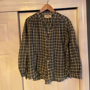 Trovata button down size M like new